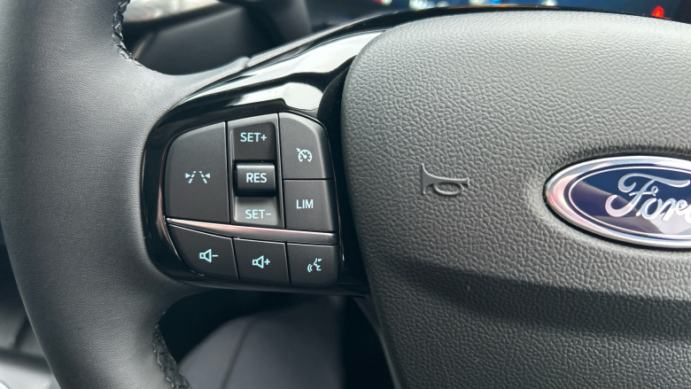 Ford Kuga 1.5 EcoBoost Titanium 5dr Petrol Estate